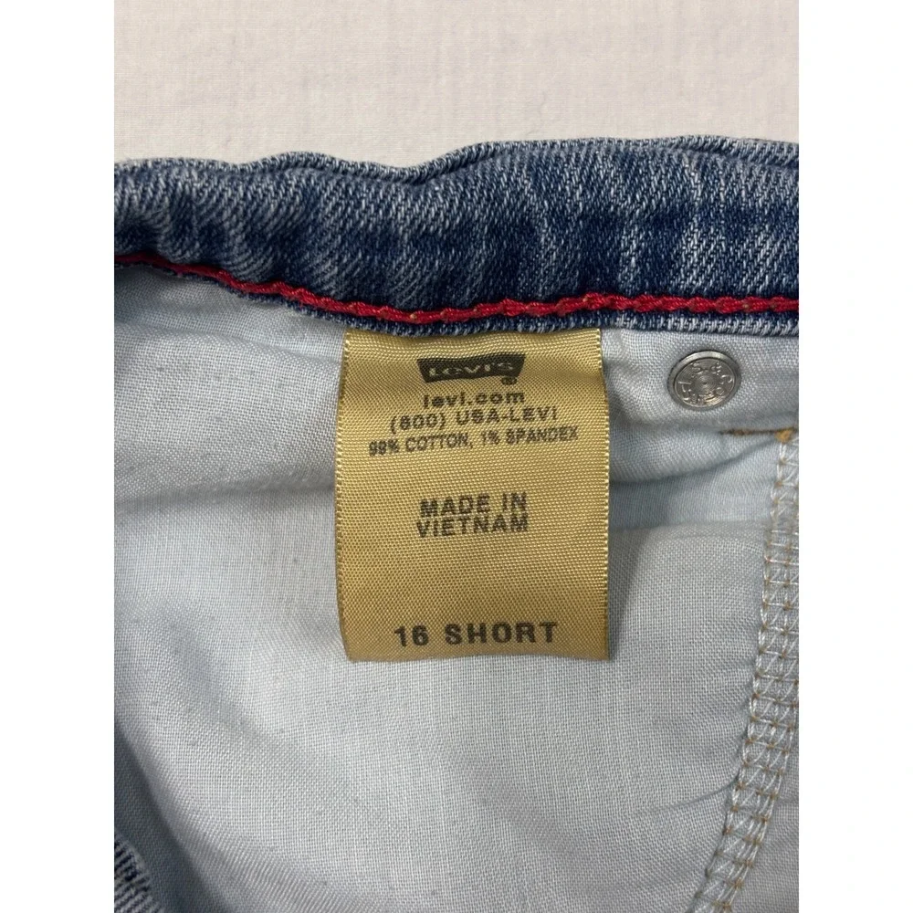 Levis levi 550
